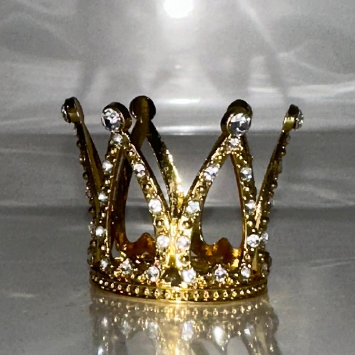 Crown #D701004