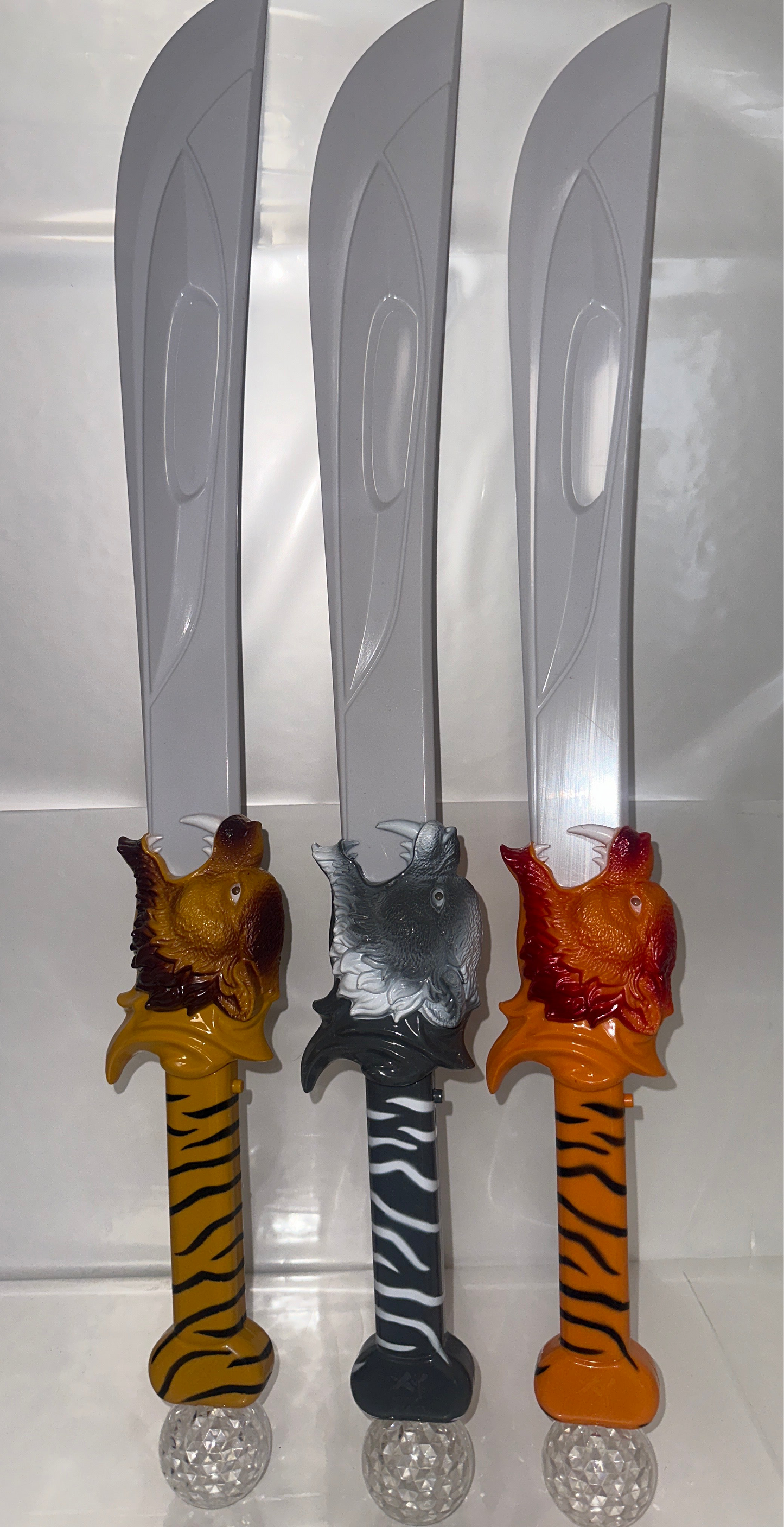 8117 Tiger Sword