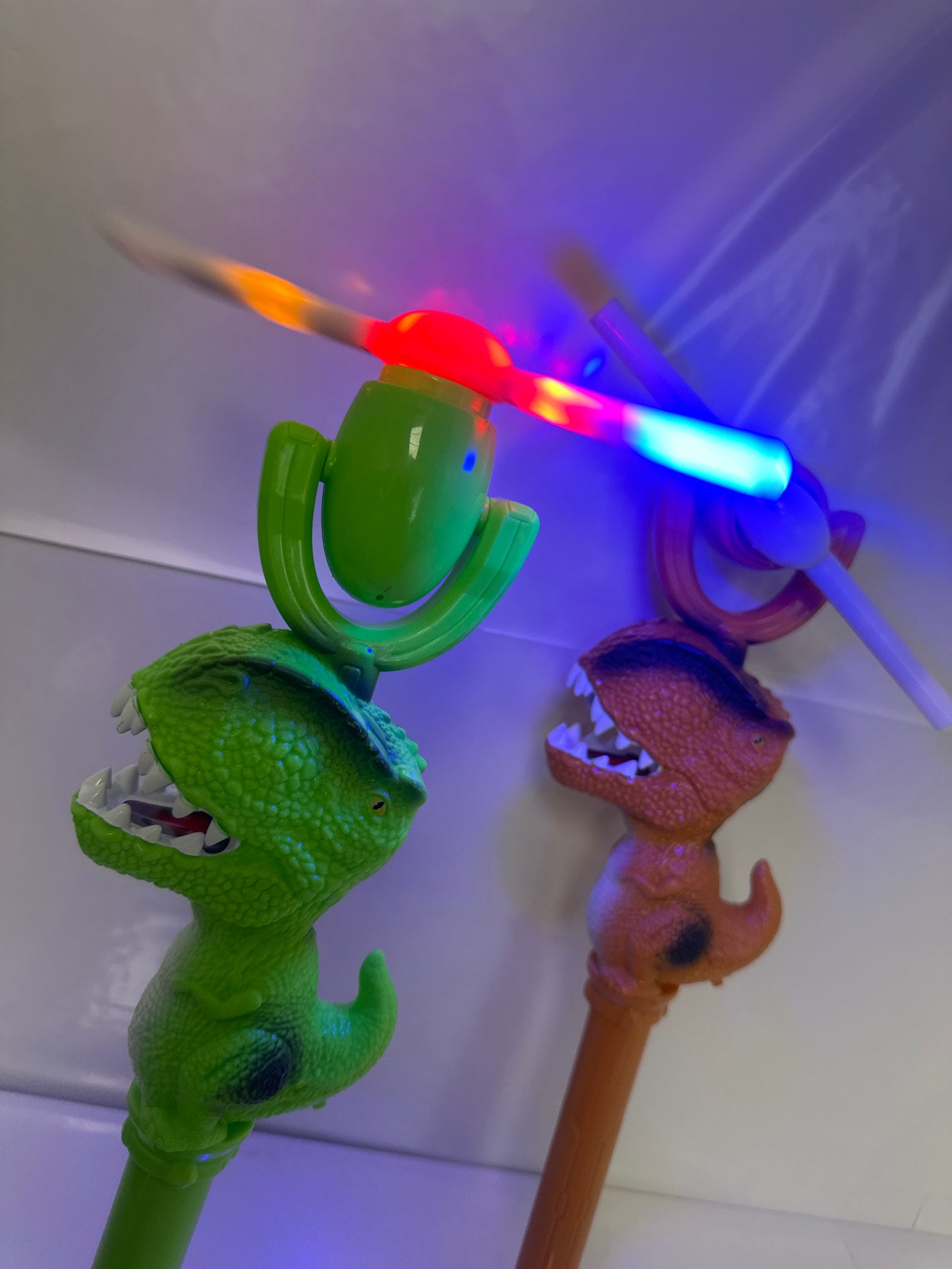 8105 Dino Spinner(12pc)