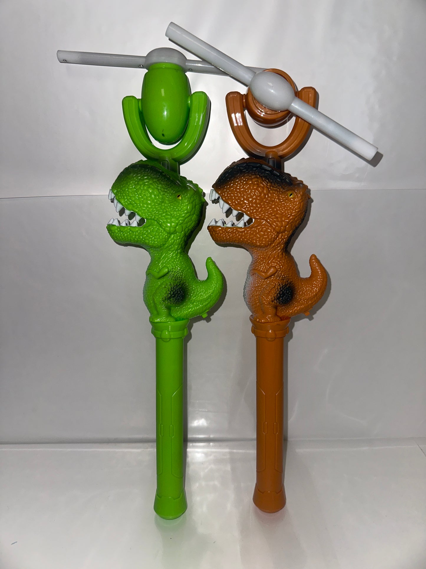 8105 Dino Spinner(12pc)