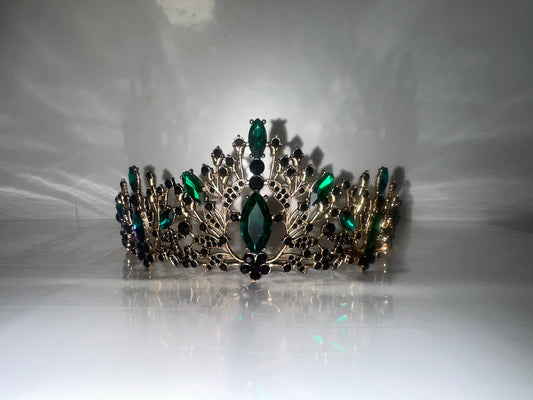 #D701026 Metal Crown