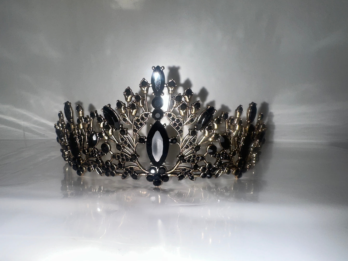 #D701026 Metal Crown
